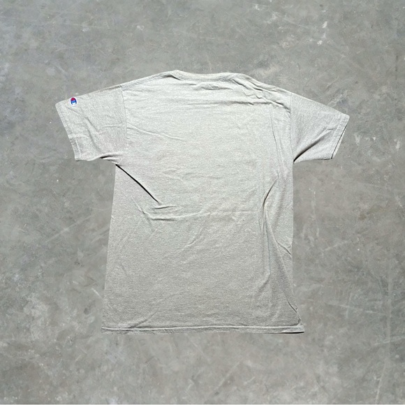 ☀️ Champion UCLA Bruins College Basketball Graphic Tee Gray Mens Size Small - Picture 2 of 5